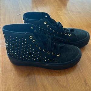 Vans platform shoes